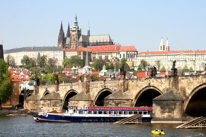 1 hour Prague Panoramic Vltava River sightseeing Cruise - A One-Hour Vltava Cruise That Helps You Plan the Rest of Prague