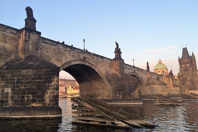 1 hour Prague Panoramic Vltava River sightseeing Cruise - English Commentary and the Audio Guide: How to Hear It Clearly