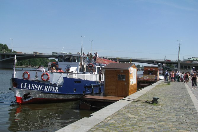 1 hour Prague Panoramic Vltava River sightseeing Cruise - Price and Value: What $18.43 Buys You (and What It Doesn’t)