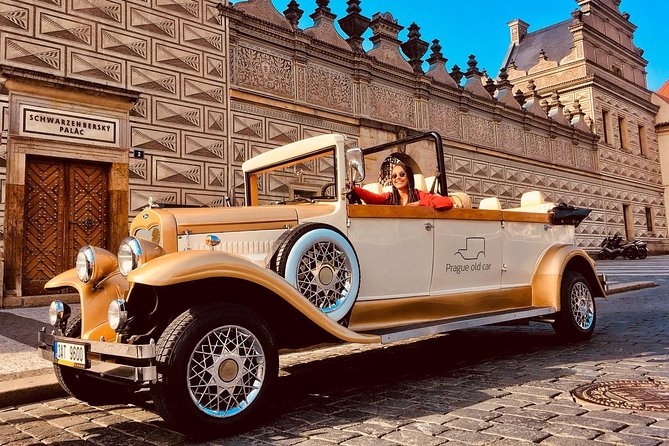 1,5 hour oldtimer convertible Prague sightseeing tour - Price and Value for a Private Vehicle Up to 5