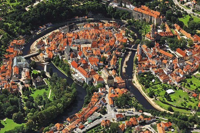 Cesky Krumlov Full day tour from Prague and back - The castle courtyards walkthrough (and what’s included)