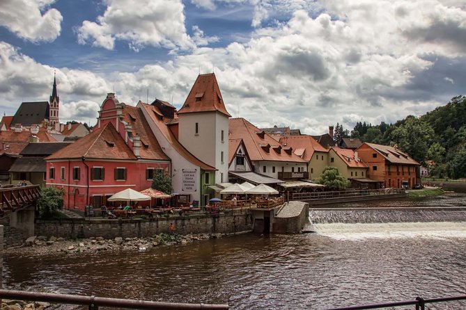 Cesky Krumlov Private day trip from Prague with Lunch and Castle admission - After lunch, the historic center walk that still leaves you breathing room