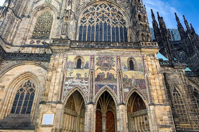 Complete Prague Castle Tour (Tickets to Interiors Included) - Meeting at Klárov and getting to the Castle without fuss
