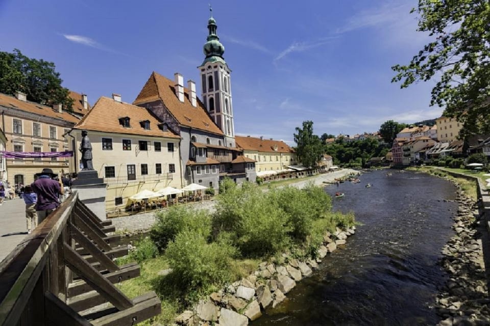 From Prague: Český Krumlov and České Budějovice Day Trip - Your 55 minutes of free time: making it count in Český Krumlov