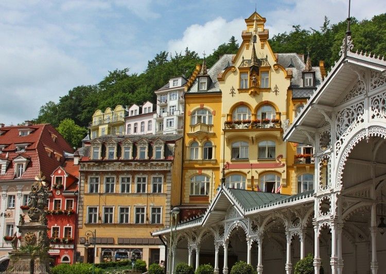 From Prague: Karlovy Vary Full-Day Tour - Should you book the Prague to Karlovy Vary full-day tour?