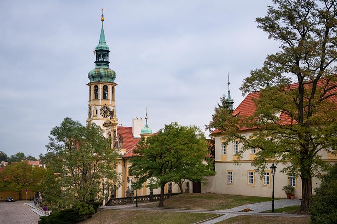 Full-Day Prague Tour with Prague Castle, Lunch and Vltava Cruise - Key Highlights I’d Prioritize Before You Go