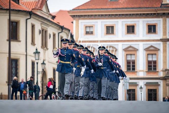 Full-Day Prague Tour with Prague Castle, Lunch and Vltava Cruise - Meeting Point and Getting There Without Stress