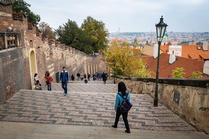 Full-Day Prague Tour with Prague Castle, Lunch and Vltava Cruise - Lesser Town, Charles Bridge, and Old Town Square: Where Photos and Flow Collide