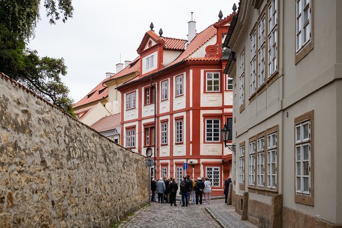 Full-Day Prague Tour with Prague Castle, Lunch and Vltava Cruise - Parizska Street and the Old-New Synagogue: A Side of Prague Most People Skip