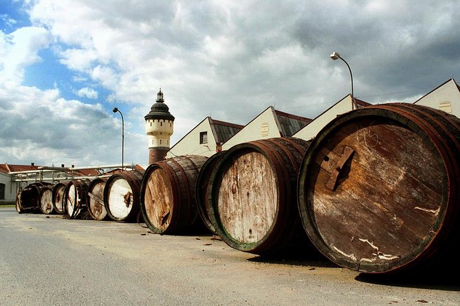 Glass and Brewery Day Trip from Prague - Price and value: what you’re really paying for