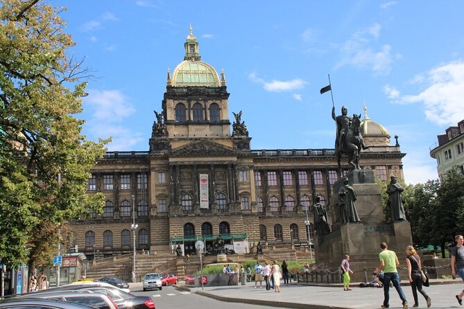 Guided Old Town & Jewish quarter Walking Tour Prague (Tip-based) - Timing and logistics: where you start and where you finish
