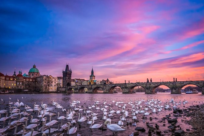 Johnny's Prague Photography Tour - How the small-group limit changes your results