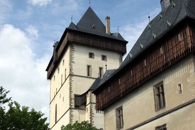 Karlstejn Castle in Vintage Convertible Car - Should You Book This Karlštejn Castle Convertible Tour?