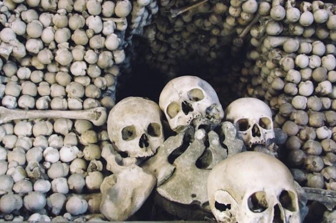 Kutna Hora Day Tour Including Sedlec Ossuary from Prague - Kutná Hora: the “other side” of Czech ruins and religion