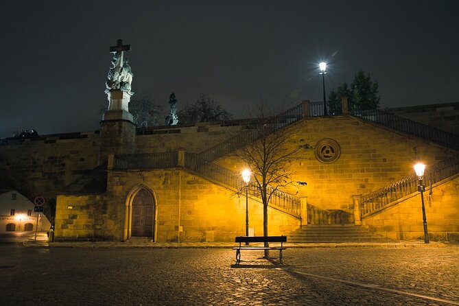 Mystery Tour at Charles Bridge and Prague Castle: Alchemy & Magic - The Alchemy and Magic Storyline: Why It Works