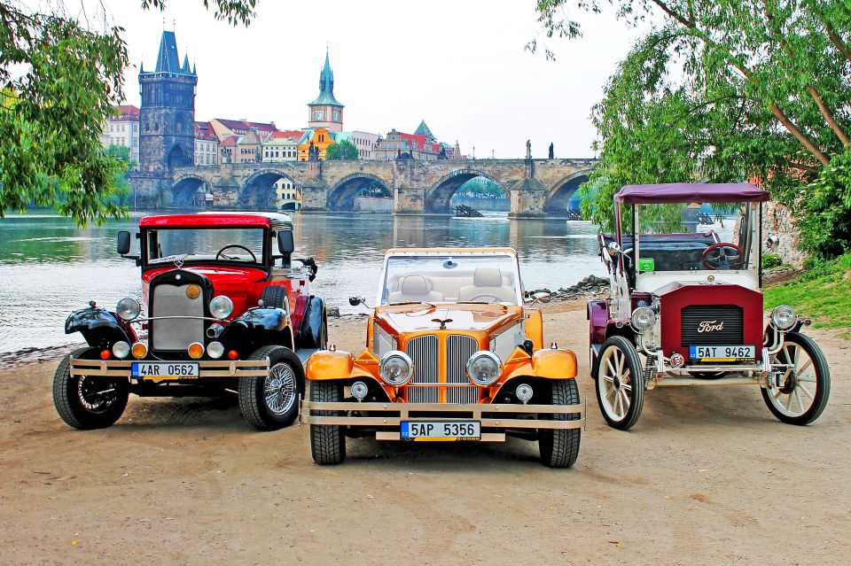 Prague: 1.5–Hour Vintage Car Tour - What the Tour Feels Like in Practice: Asking Questions and Getting Better Photos