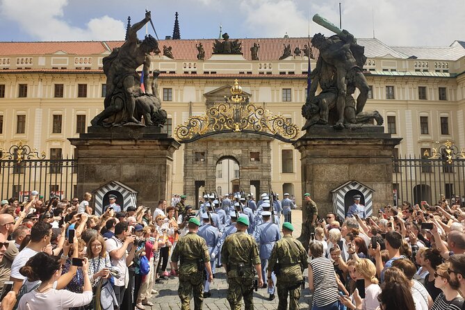 Prague: 1-Hour Castle Tour With Fast-GET Admission Ticket - Getting inside quickly: what fast admission actually changes