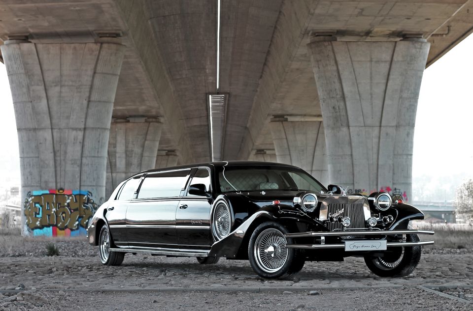 Prague: 1-Hour Vintage Limousine Rental - Pickup Rules, Luggage Limits, and Who This Fits