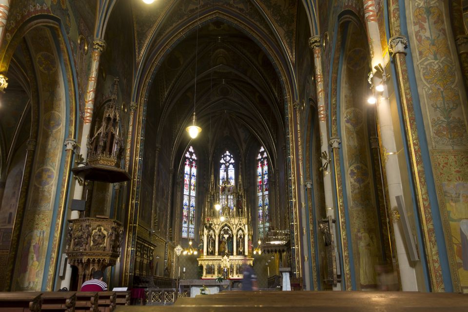 Prague: 2.5-Hour Vyšehrad Castle with Gorlice & Tickets - Vyšehrad Cemetery: culture in stone (and it’s more than names)