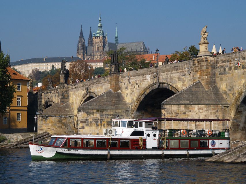 Prague: 2-Hour Lunch Cruise on the Vltava River - Who This Cruise Suits Best (and Who Should Skip It)