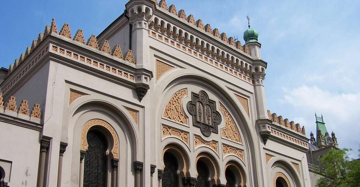 Prague: 2-Hour Old Town and Jewish Ghetto Walking Tour - Josefov: surviving synagogue stops and the ghetto story