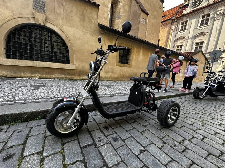 Prague: 2 hours FUN TRIKE tour in Prague with guide - Prague Castle Without the Long Walk: Sights, Views, and Photo Chances
