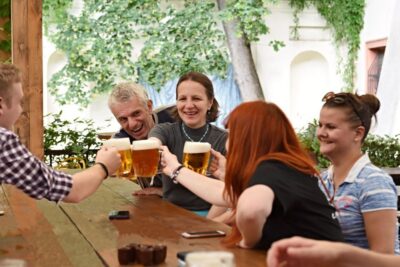 Prague: 3-Hour Beer Tour and Traditional Czech Dinner - The 3-hour flow: Old Town walking before your first pour