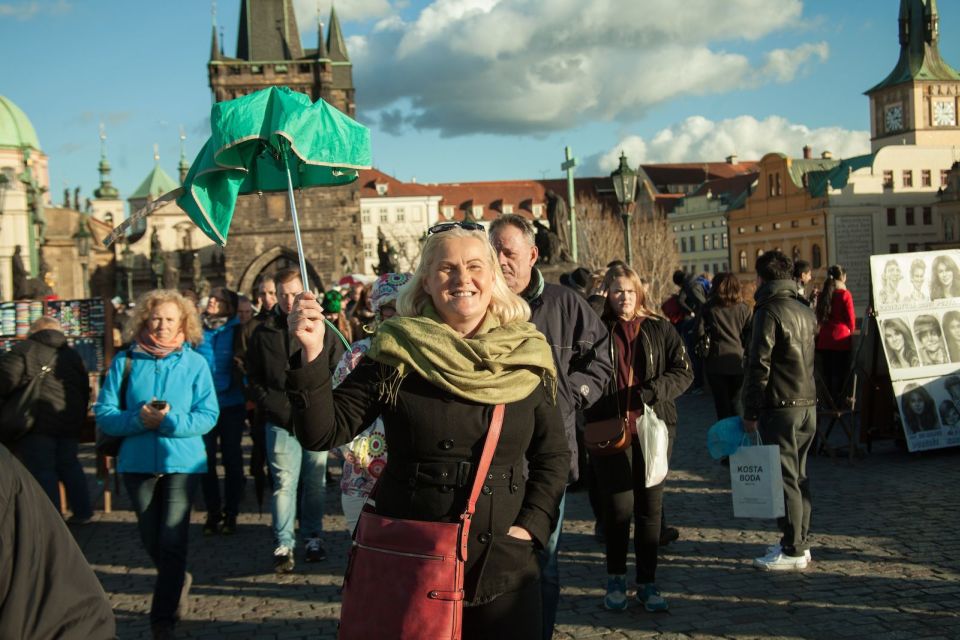 Prague: 3-Hour Old Town and Prague Castle Tour in German - Clementinum and Charles Bridge: efficient sightseeing with photo time