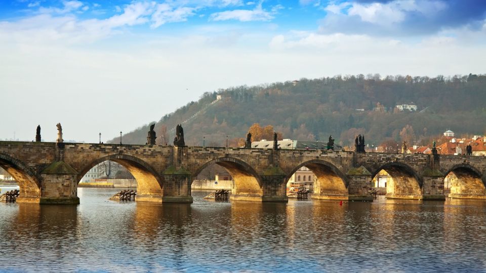 Prague 3-Hour Sightseeing Tour by Electric Bike - Letná Park: where you pause for the “I get it now” view
