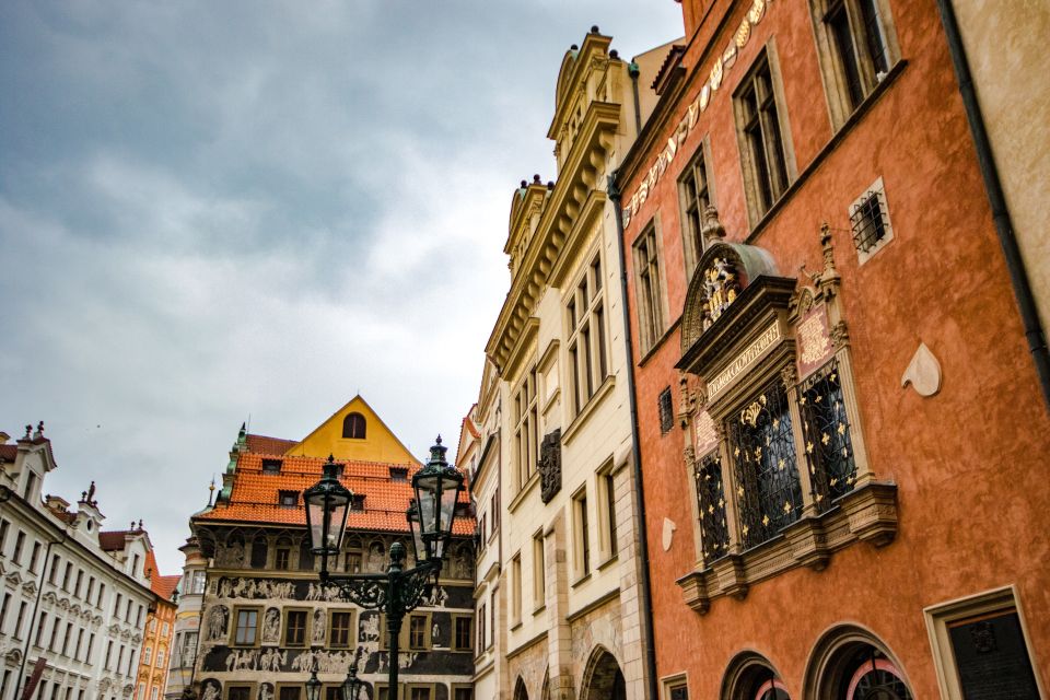 Prague: 3-Hour Walking Tour of Old Town & Prague Castle - Prague Castle exteriors: views and the big picture (no admissions)