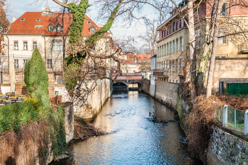 Prague: 4-Hour Segway and Scooter Tour with Lunch and Drinks - Lunch at Letná Park: viewpoints plus a real break