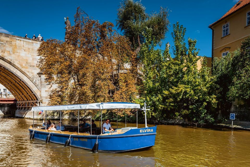 Prague: 45-Minute Sightseeing Cruise to Devil's Channel - Comfort and rules: what to pack, what to avoid, and what surprises people