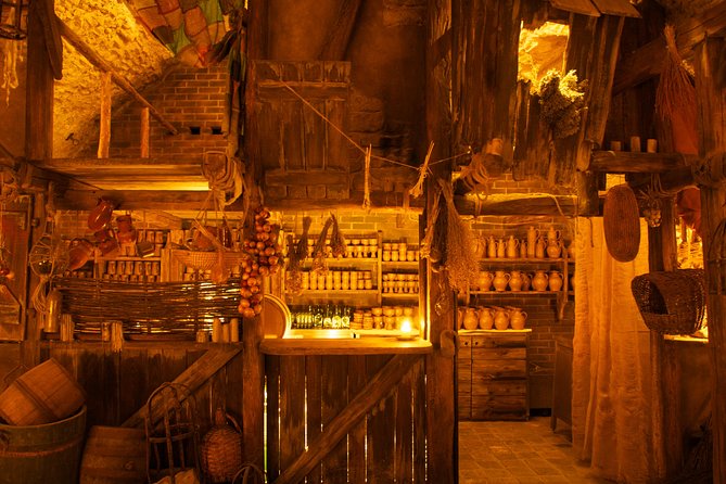 Prague 5 Courses Medieval Dinner and Live Performances - Who This Medieval Dinner Works Best For