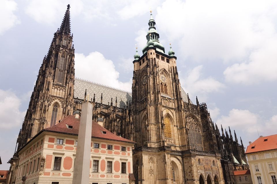 Prague: 6-Hour Tour with River Boat Cruise and Lunch - Price and value: what $129 buys you (and why it can be fair)