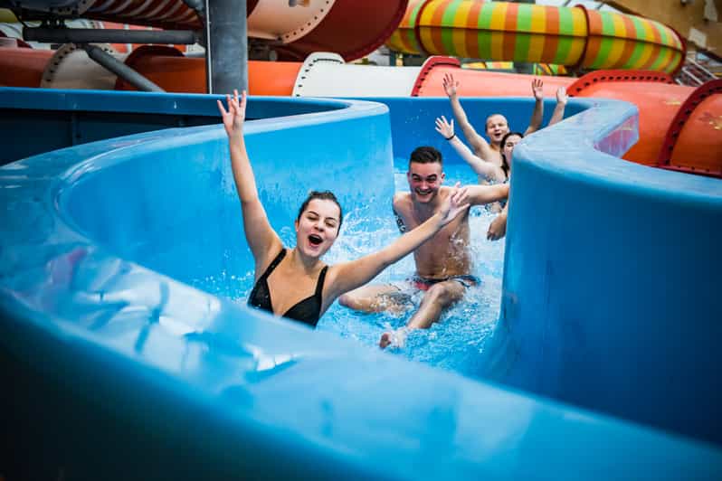 Prague: Aquapalace Indoor/Outdoor Water Park Ticket - Opening hours and the best way to structure your one-day pass