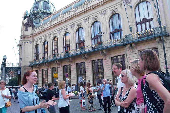 Prague Art Nouveau and Cubism Walking Tour - House of the Black Madonna: Cubism starts with attitude