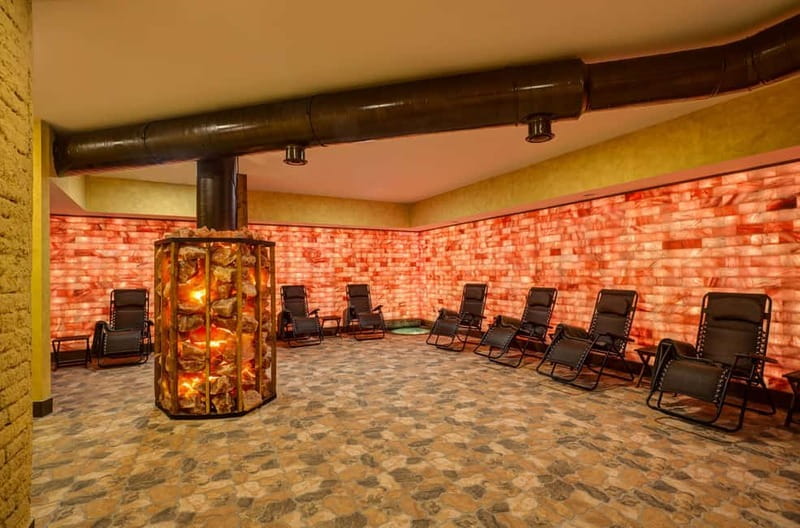 Prague: Beer and Wine Spa Bath with Salt Cave Experience - Practical Tips That Make the Hour Feel Longer
