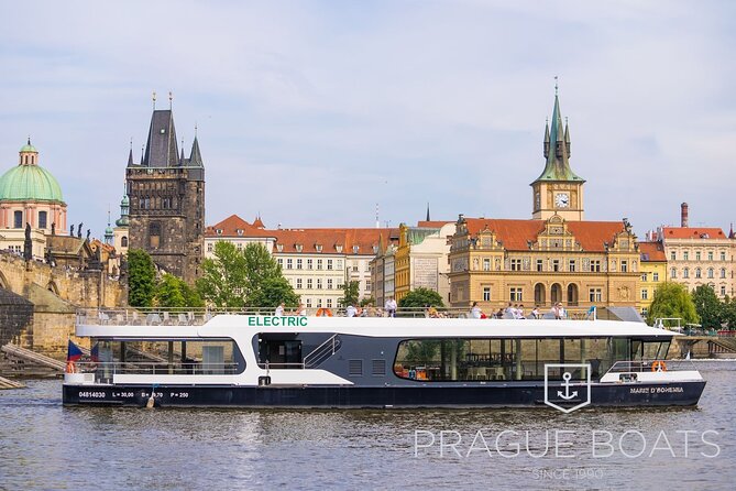 PRAGUE BOATS: 50-Minute Sightseeing Cruise - Onboard snacks, drinks, and the small comfort wins
