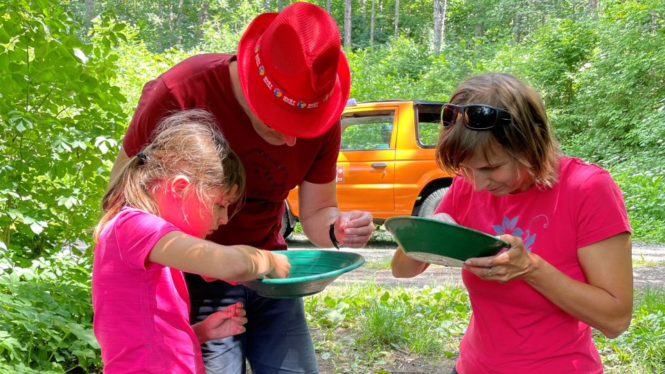 Prague: Bohemian Uplands Garnet Panning&Animal Farm 4WD Tour - The Farm Finish: Cheese Tasting and Petting Cows