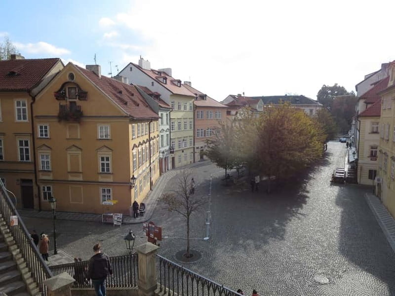 Prague: Bus and Boat Tour - Price and value: what $31 really buys you