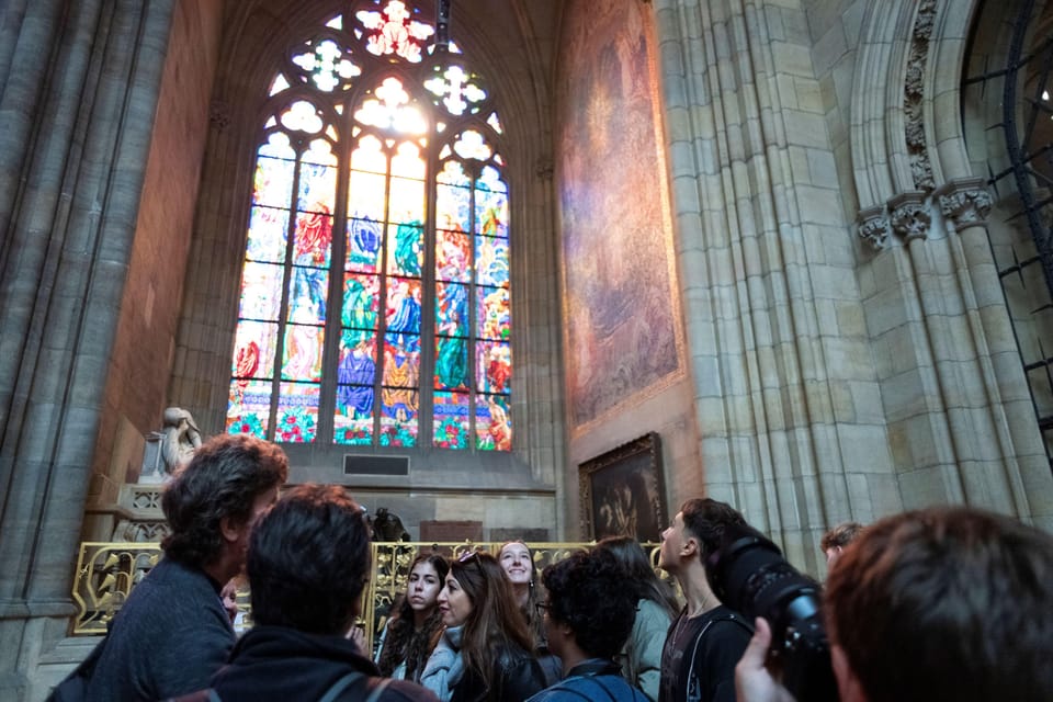 Prague Castle Interiors, Bus Tour and Vltava River Cruise - Getting to Prague Castle with less hassle