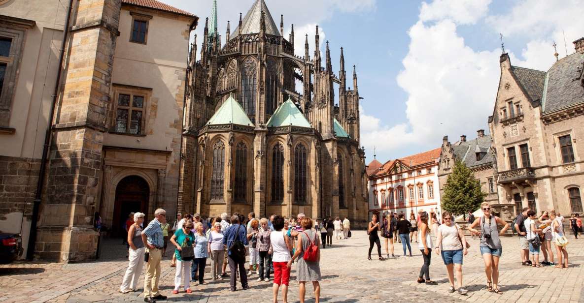 Prague City 3-Hour Tour with Changing of the Guard - A fast way to see Prague’s headline sights without guessing
