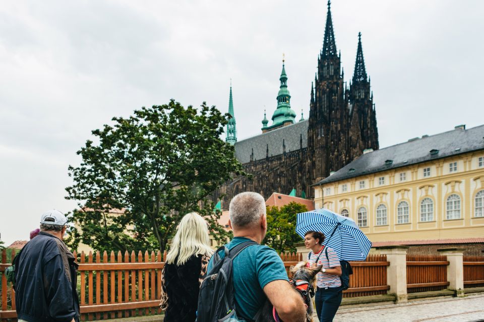 Prague: City Highlights By Bus, Boat, and on Foot - Price and value: why $27 can make sense in a short visit