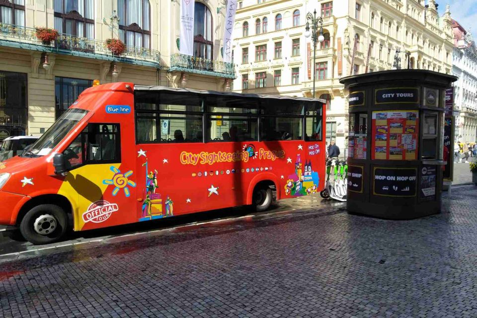 Prague: City Sightseeing HOHO Bus Tour & Optional Boat Tour - Key things that make this Prague HOHO tour work