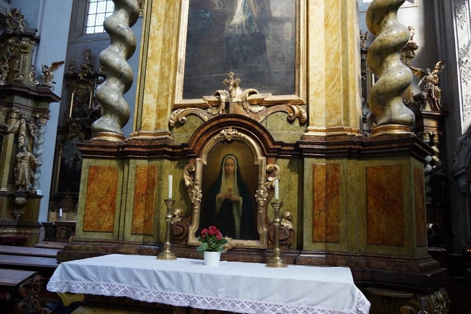 Prague: Classical Concert at St. Giles' Church - Finding your seat in an old church: comfort and sightlines