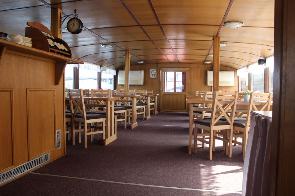 Prague Cruise: 1-Hour on the River Vltava - Why this 1-hour Vltava cruise is a smart use of time