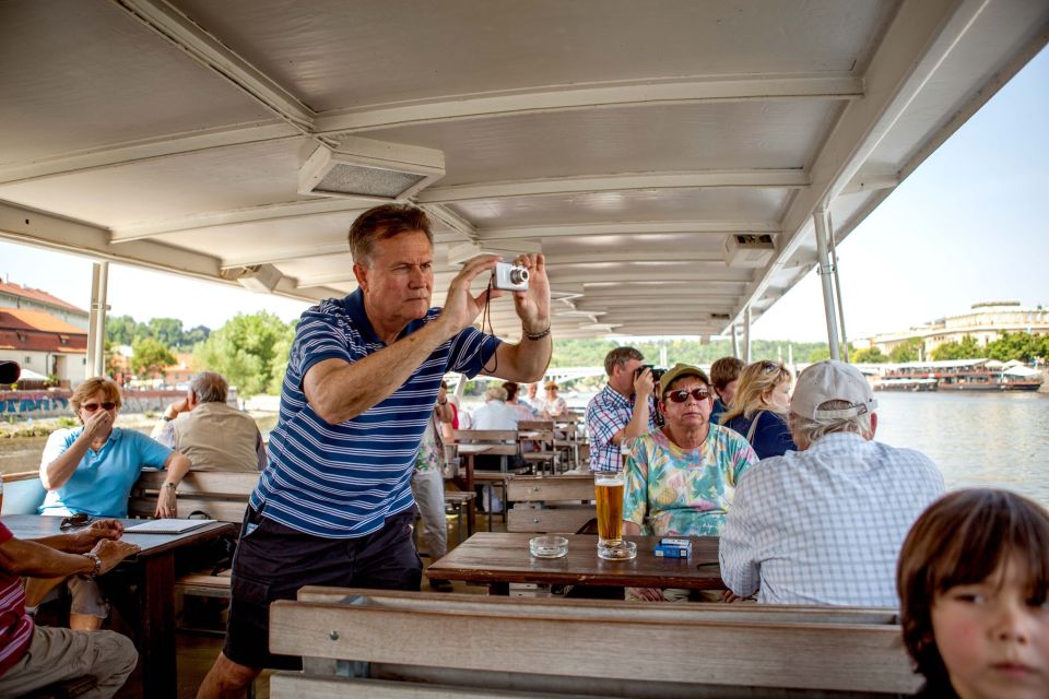 Prague Cruise: 1-Hour on the River Vltava - Value at $17 per person: what you really get for the money