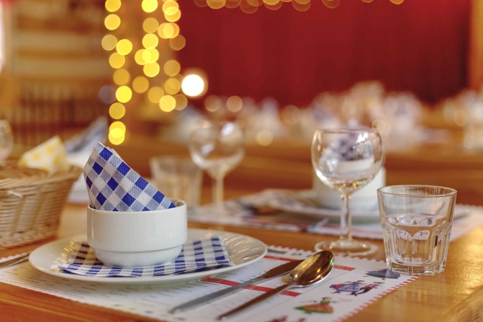 Prague: Evening Folklore Garden Party with Traditional Menu - The show: folk music, costumes, and you getting involved