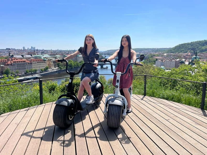 Prague: Fat Tire or Regular Scooter Tour with A Local Guide - The 15-minute safety practice that saves your ride