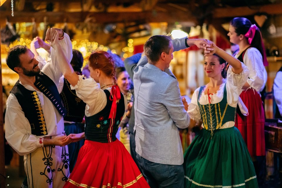 Prague: Folkloric Dinner Show with Unlimited Drinks - The Four-Course Czech Dinner: What You’ll Be Eating